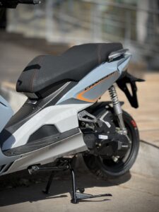 HAMACHI 8M CHARGER 2025