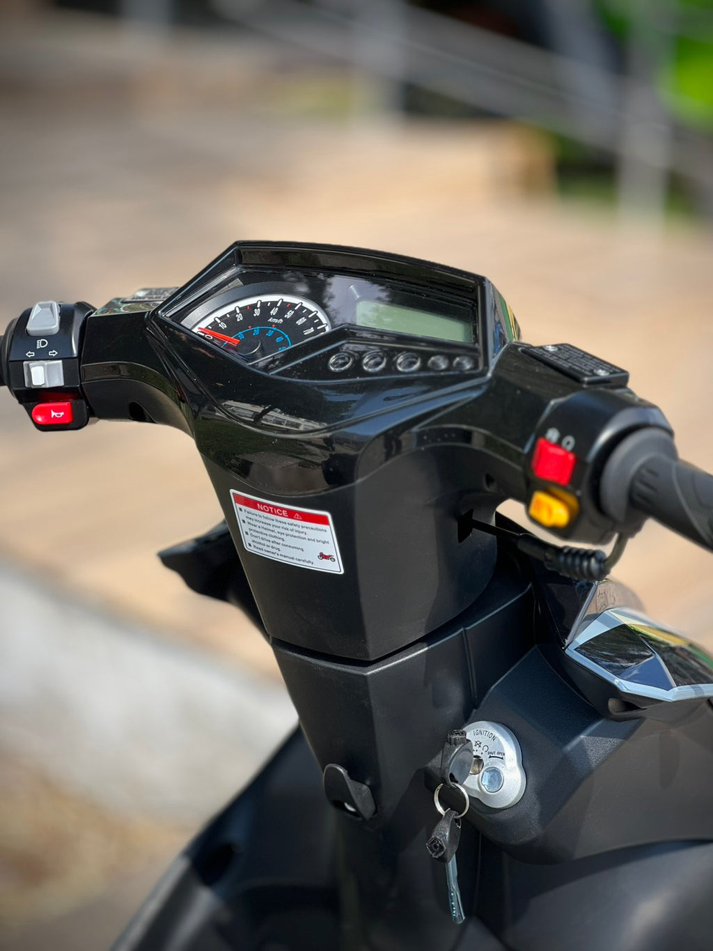 HAMACHI 8M CHARGER 2025