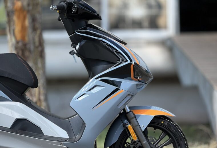 HAMACHI 8M CHARGER 2025