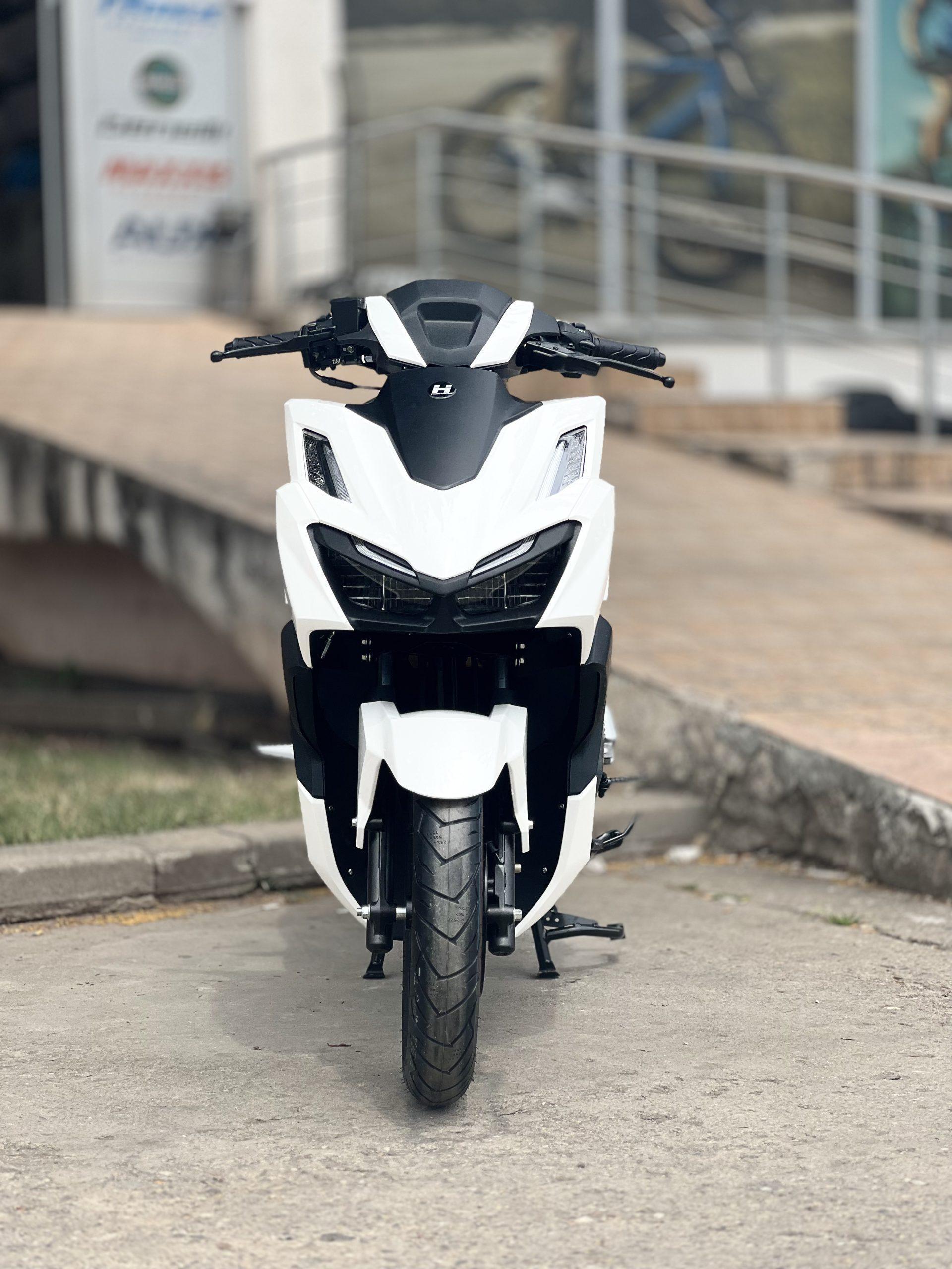 HMC CLICK 200
