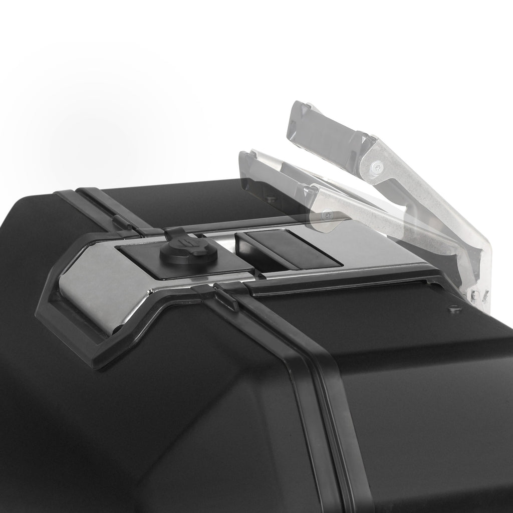 SHAD Terra TR48 алуминиумски топ куфер, Black Edition (D0TR48100B)
