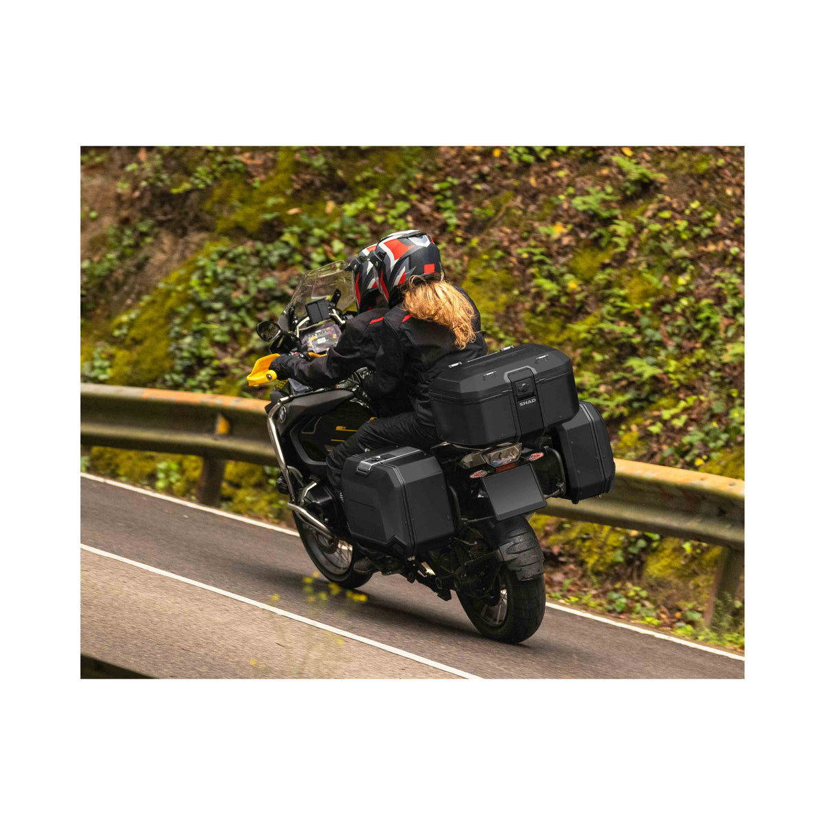 SHAD Terra TR55 алуминиумски топ куфер, Pure Black (D0TR55200B)