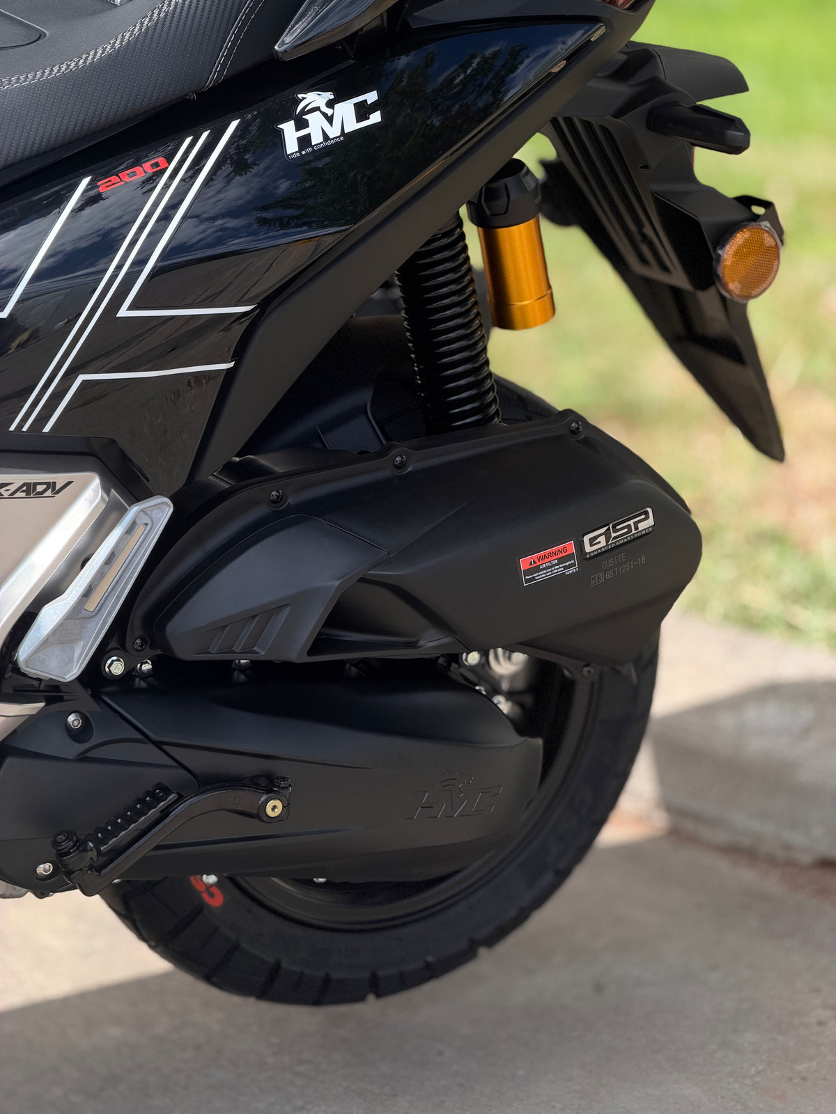 СКУТЕР HMC ADV 200