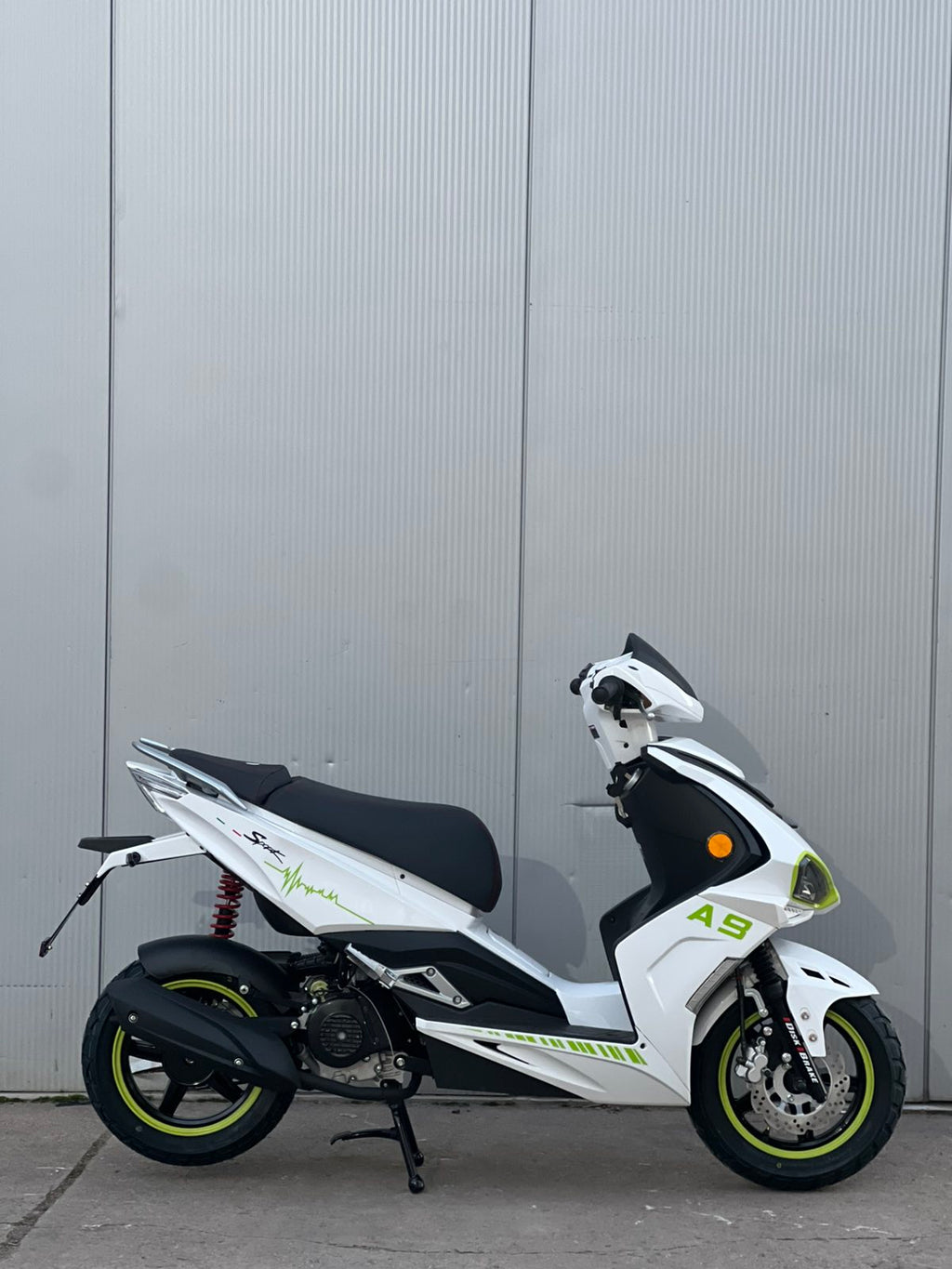 HAMACHI DRAGON A9 – 4T