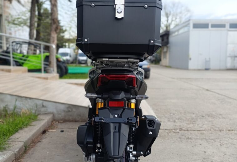 HMC ADV 150 – 2025