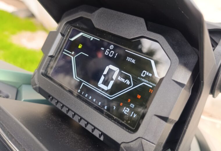 HMC ADV 150 – 2025