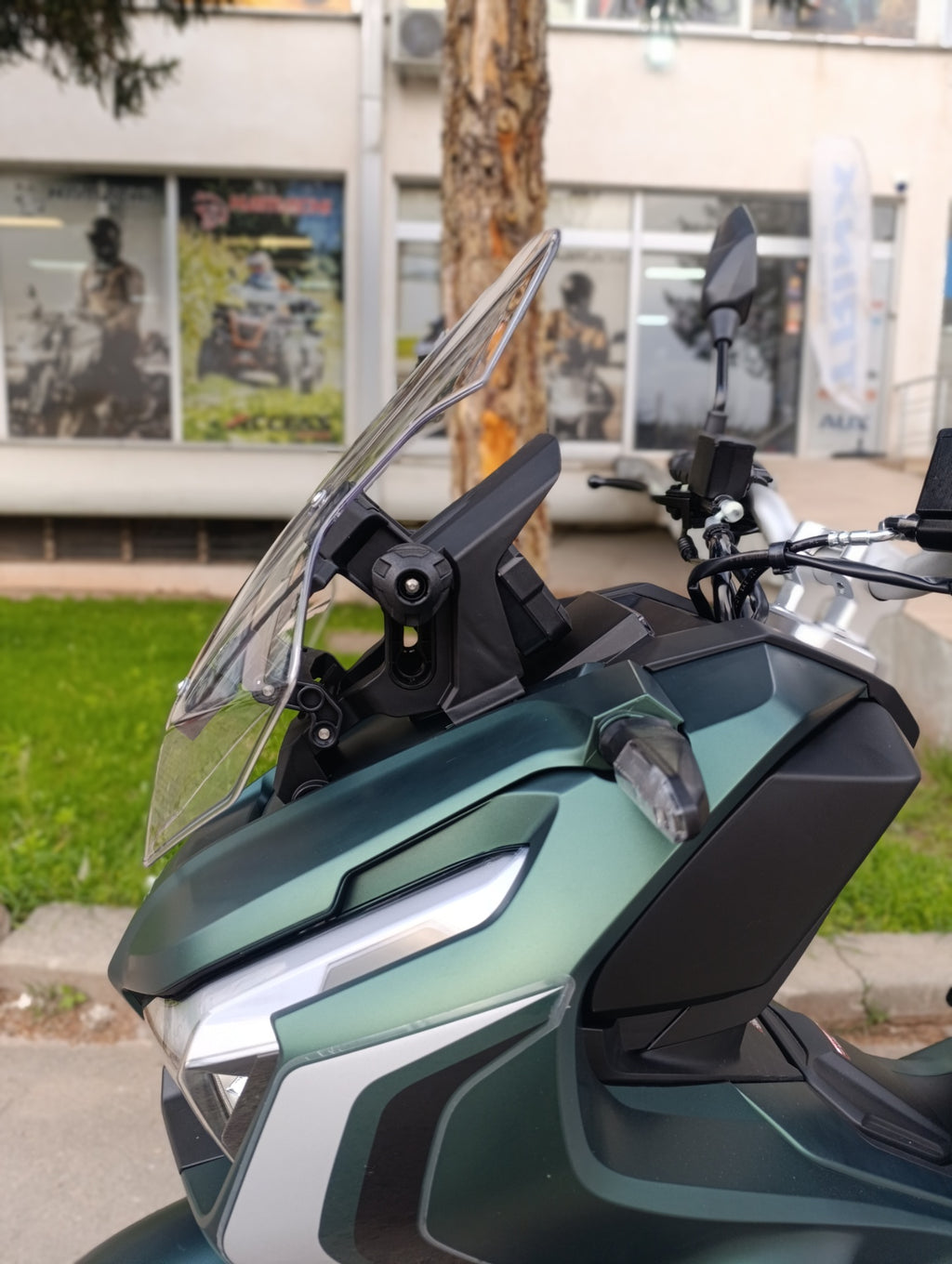 HMC ADV 150 – 2025