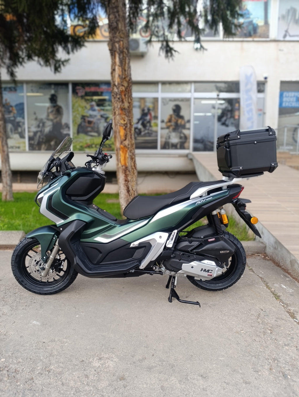 HMC ADV 150 – 2025