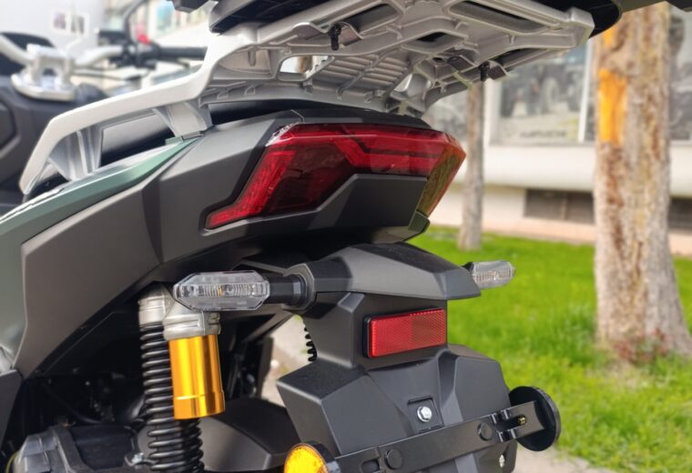 HMC ADV 150 – 2025