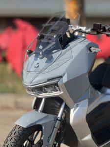 HMC ADV 200