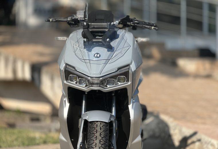 HMC ADV 200