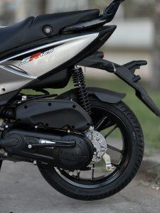 APRILLIA 125 SR