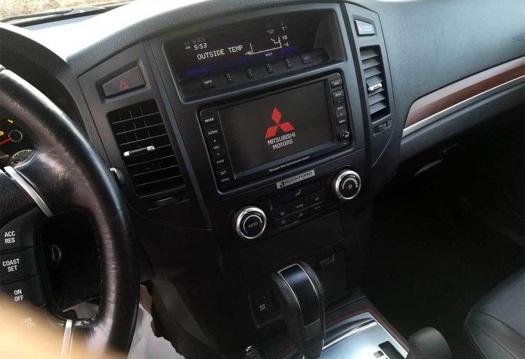 Mitsubishi Pajero 3.2 Full oprema